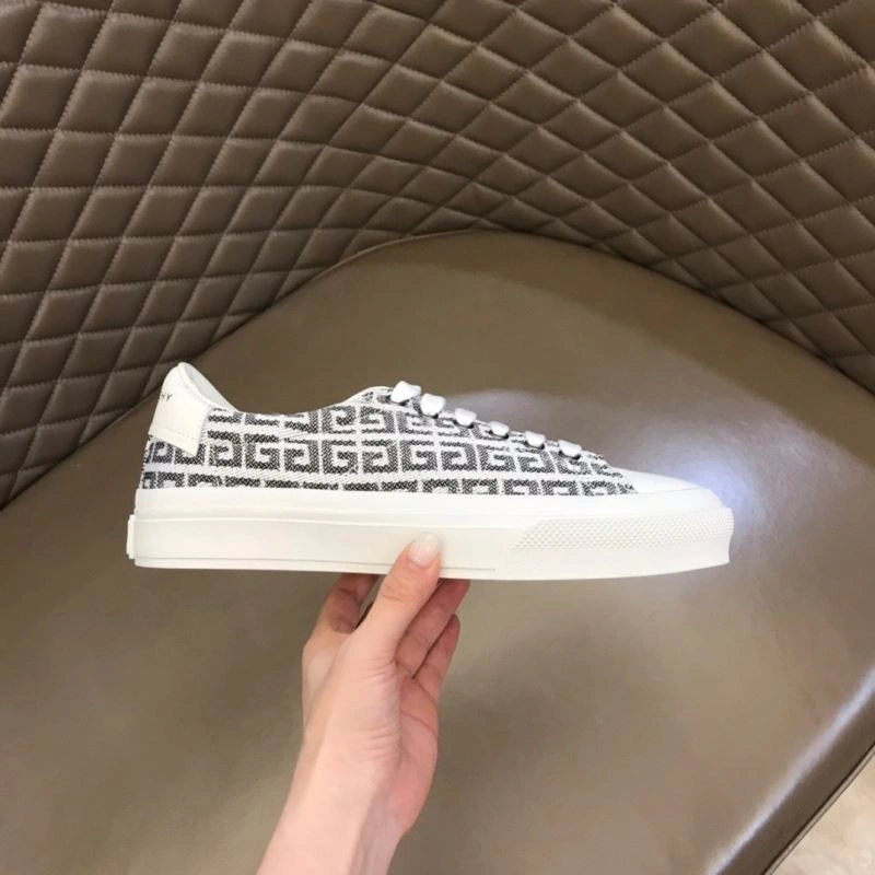 Gxvxnchy Sneakers Fashionable 154860
