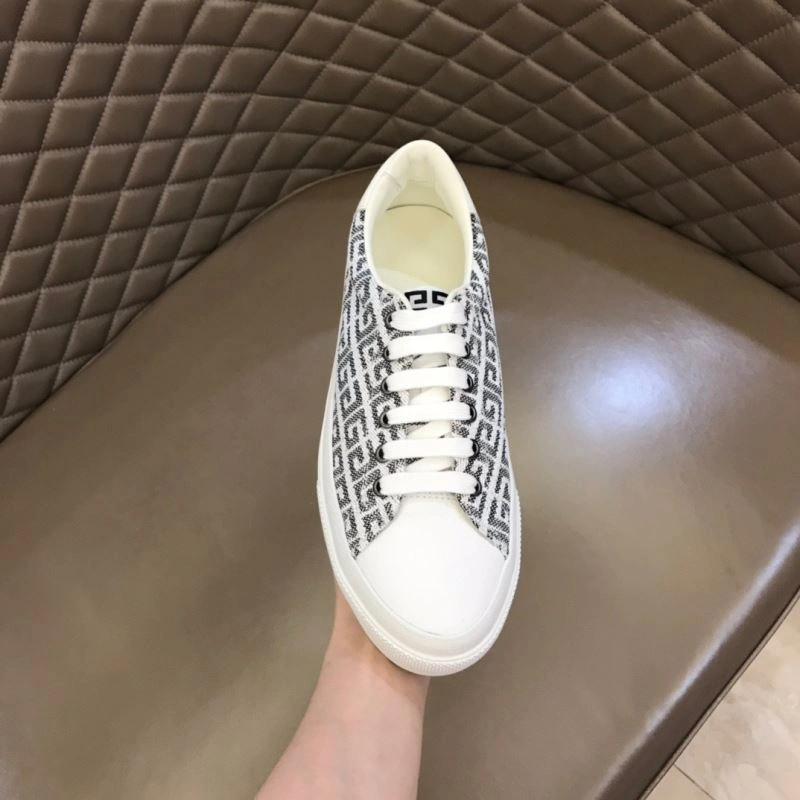 Gxvxnchy Sneakers Fashionable 154860