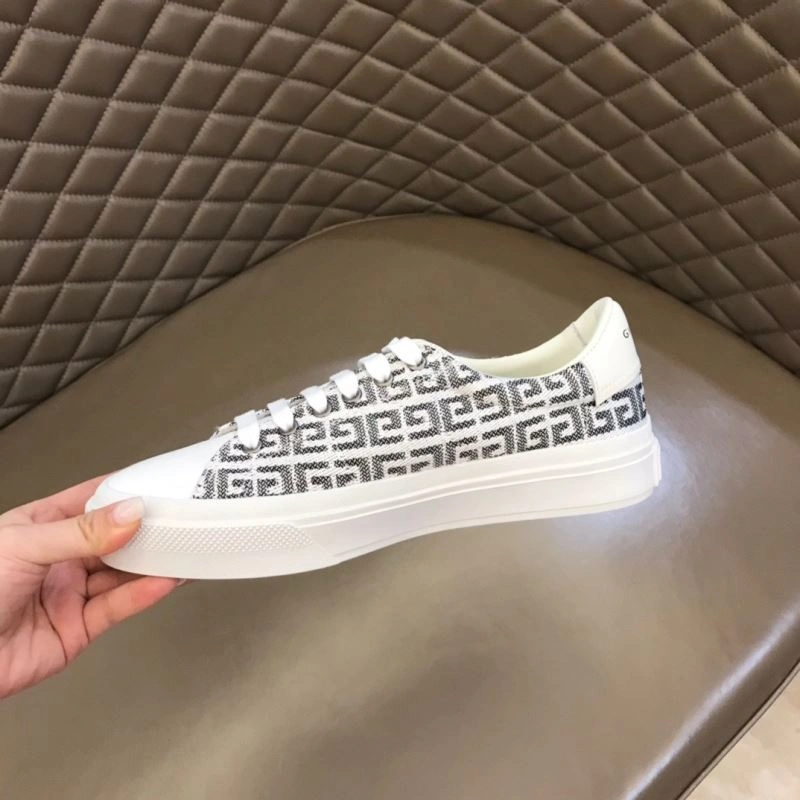 Gxvxnchy Sneakers Fashionable 154860