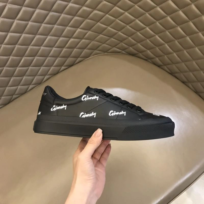 Stylish Gxvxnchy Sneakers 154859