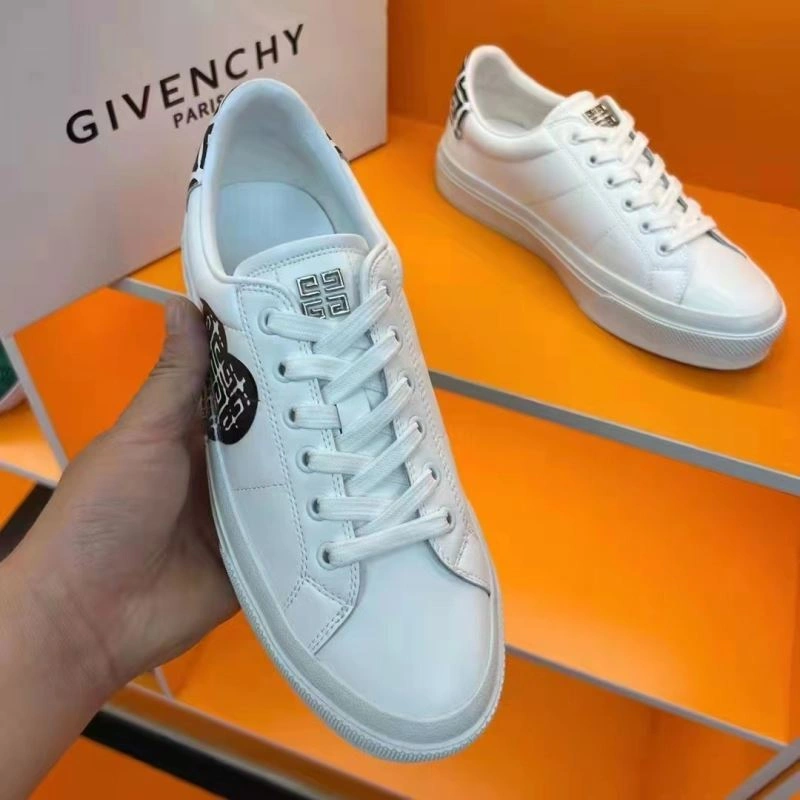 EyeCatching Gxvxnchy Sneakers 154856