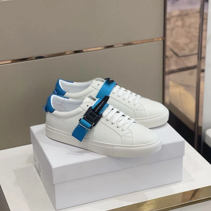 Gxvxnchy Sneakers Resilient 154853