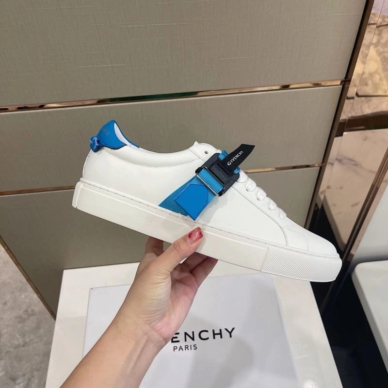 Gxvxnchy Sneakers Resilient 154853
