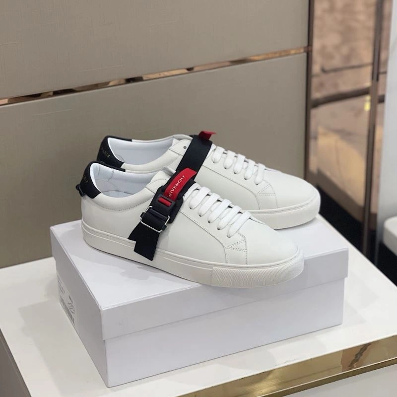 Sleek Gxvxnchy Sneakers 154843