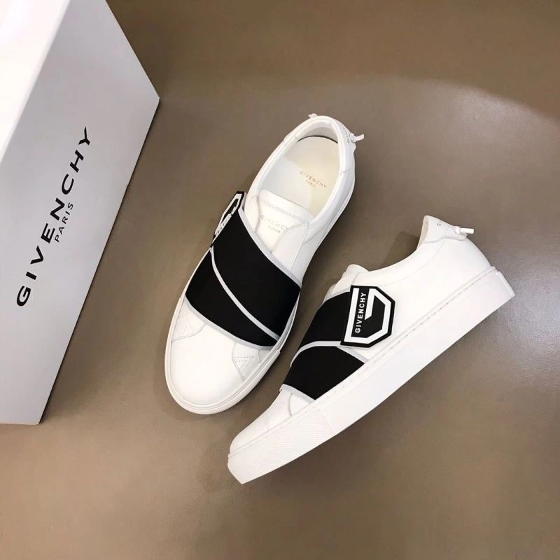 Stylish Gxccx Sneakers 166913