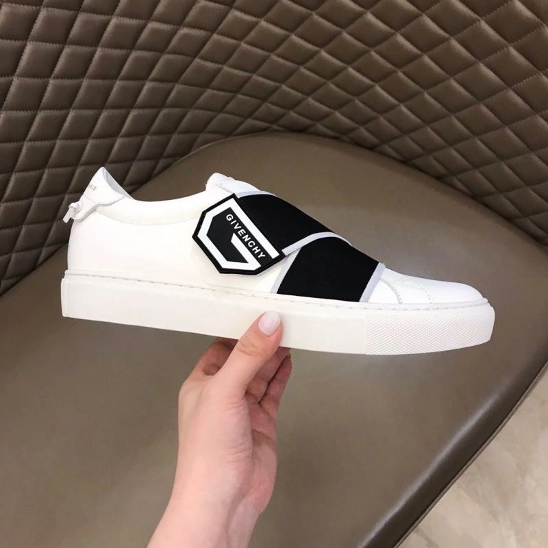 Stylish Gxccx Sneakers 166913