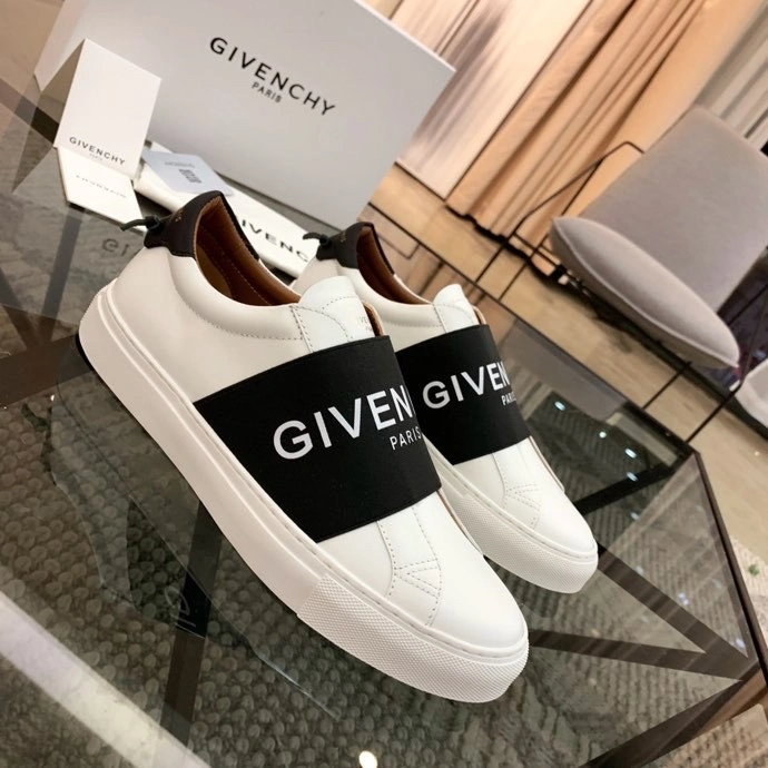 Gxvxnchy Sneakers Trendsetting 154845