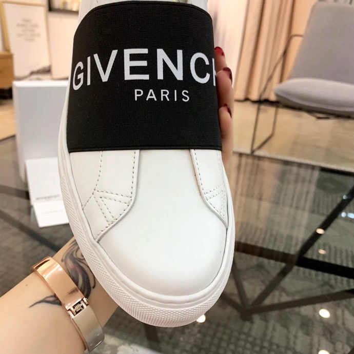 Gxvxnchy Sneakers Trendsetting 154845