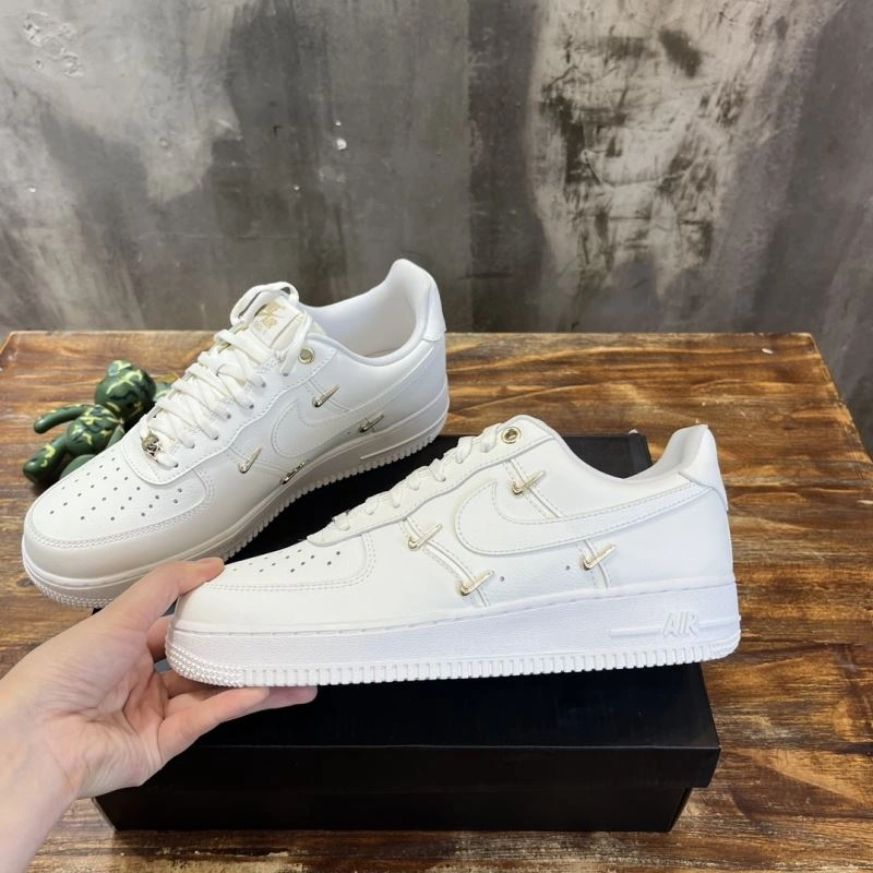 Bold Nxkx Sneakers 200518