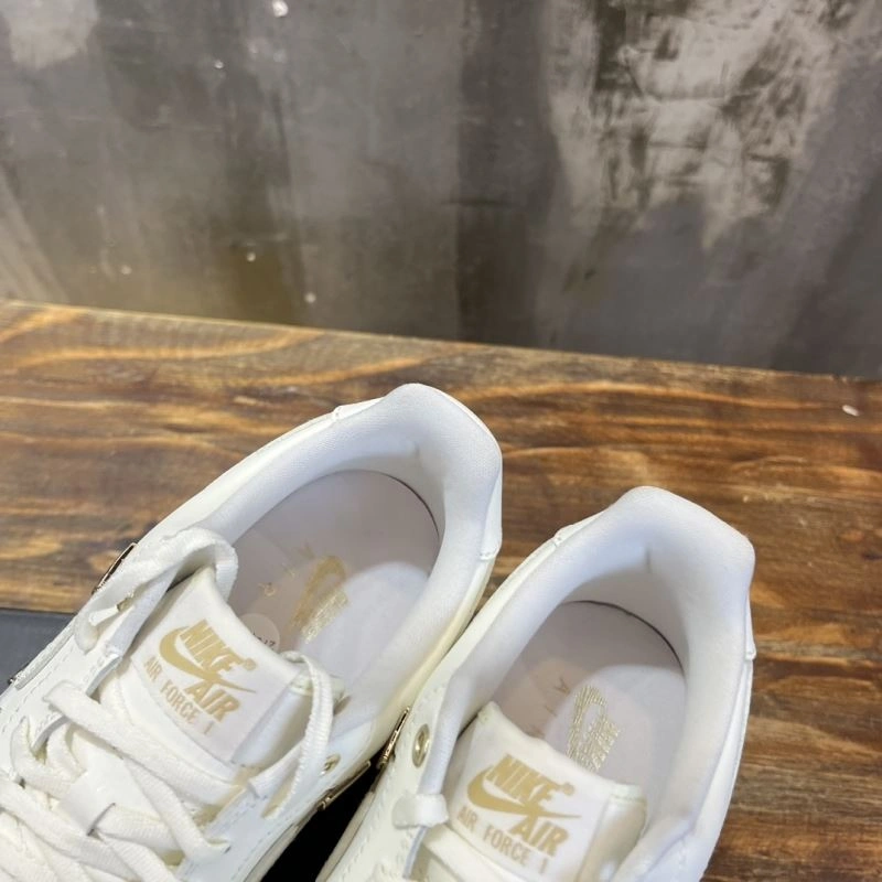Bold Nxkx Sneakers 200518