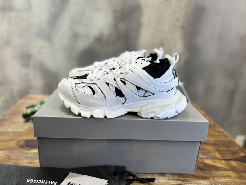 Functional Bxlxnciaga Sneakers 110525