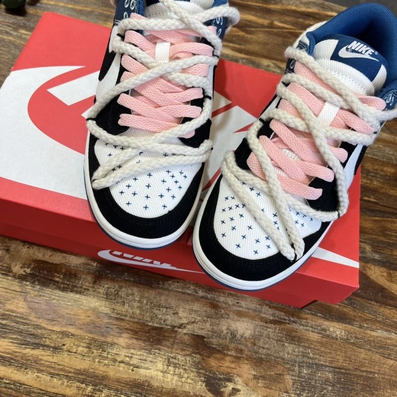 Vibrant Nxkx Sneakers 200497