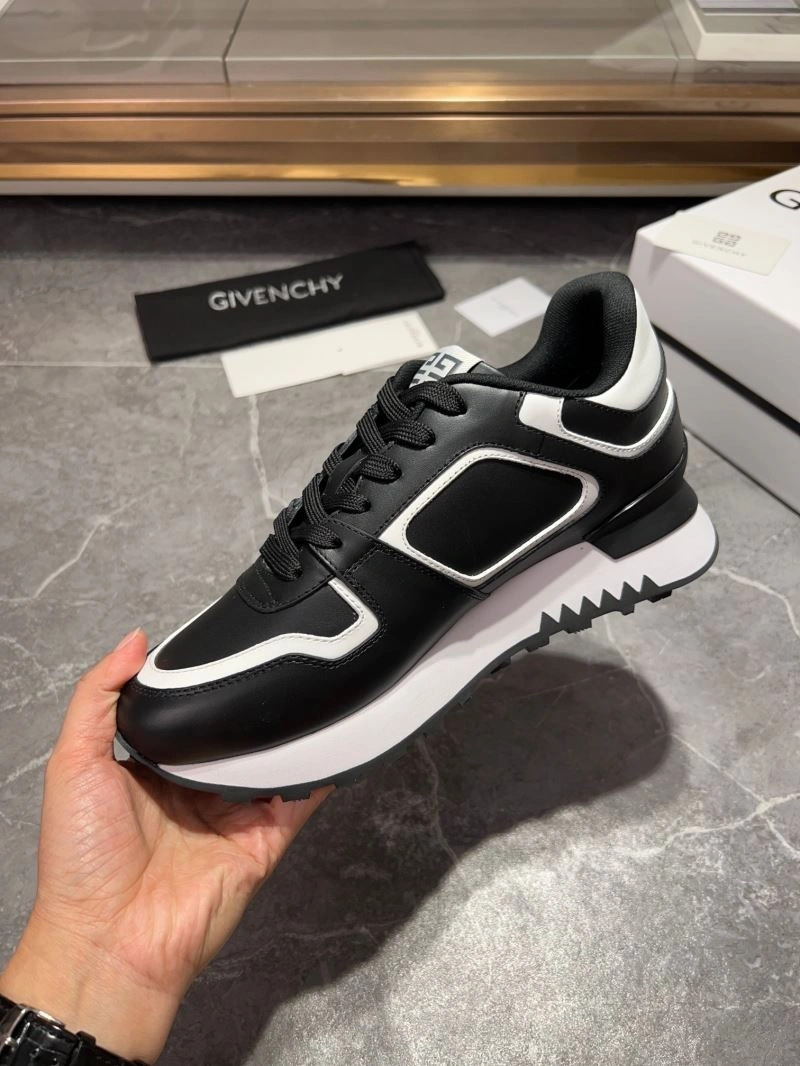 Gxvxnchy Sneakers StreetReady 154850