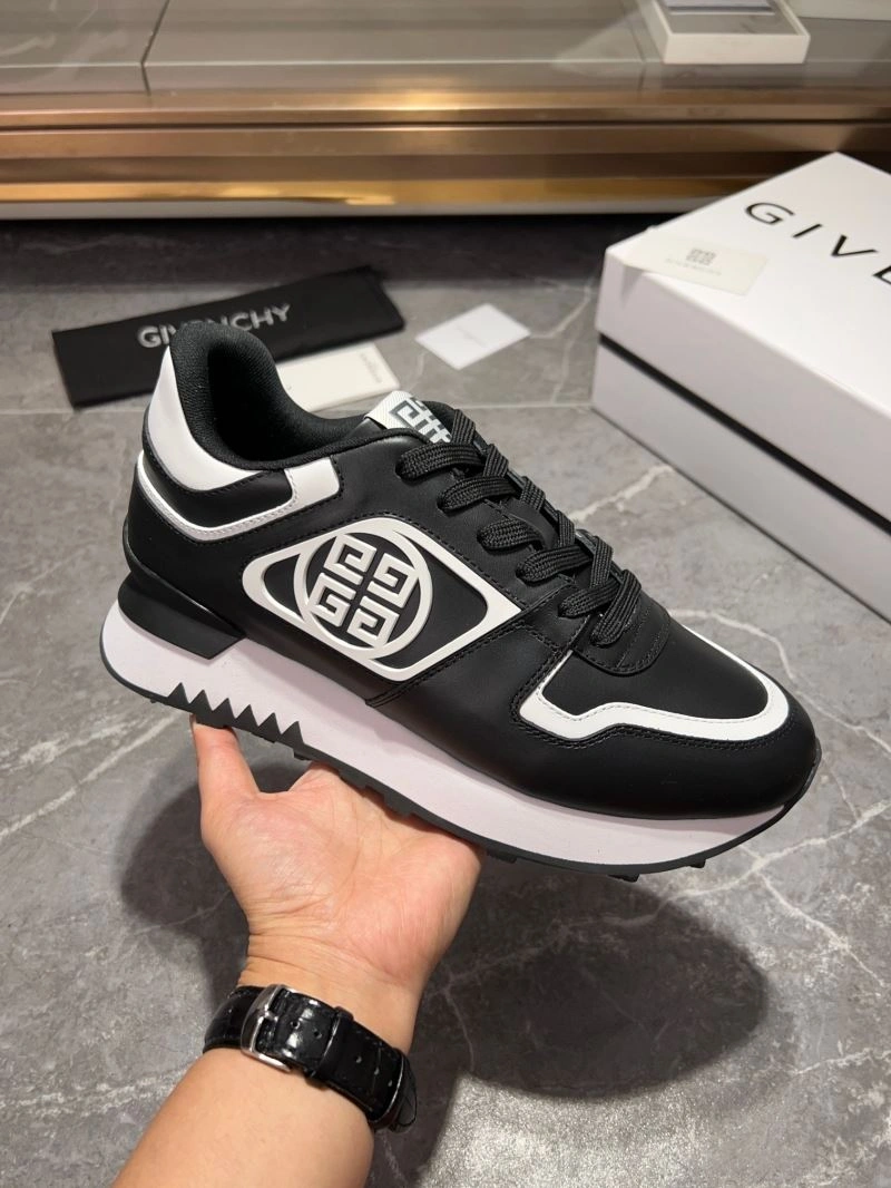 Gxvxnchy Sneakers StreetReady 154850