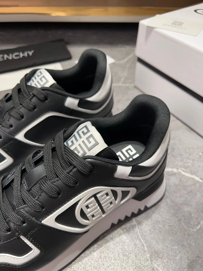 Gxvxnchy Sneakers StreetReady 154850