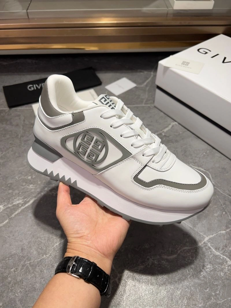 Gxvxnchy Sneakers Vibrant 154852