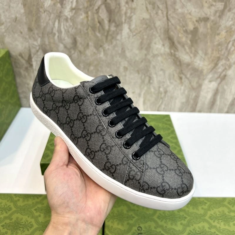 Comfortable Gxccx Sneakers 166890