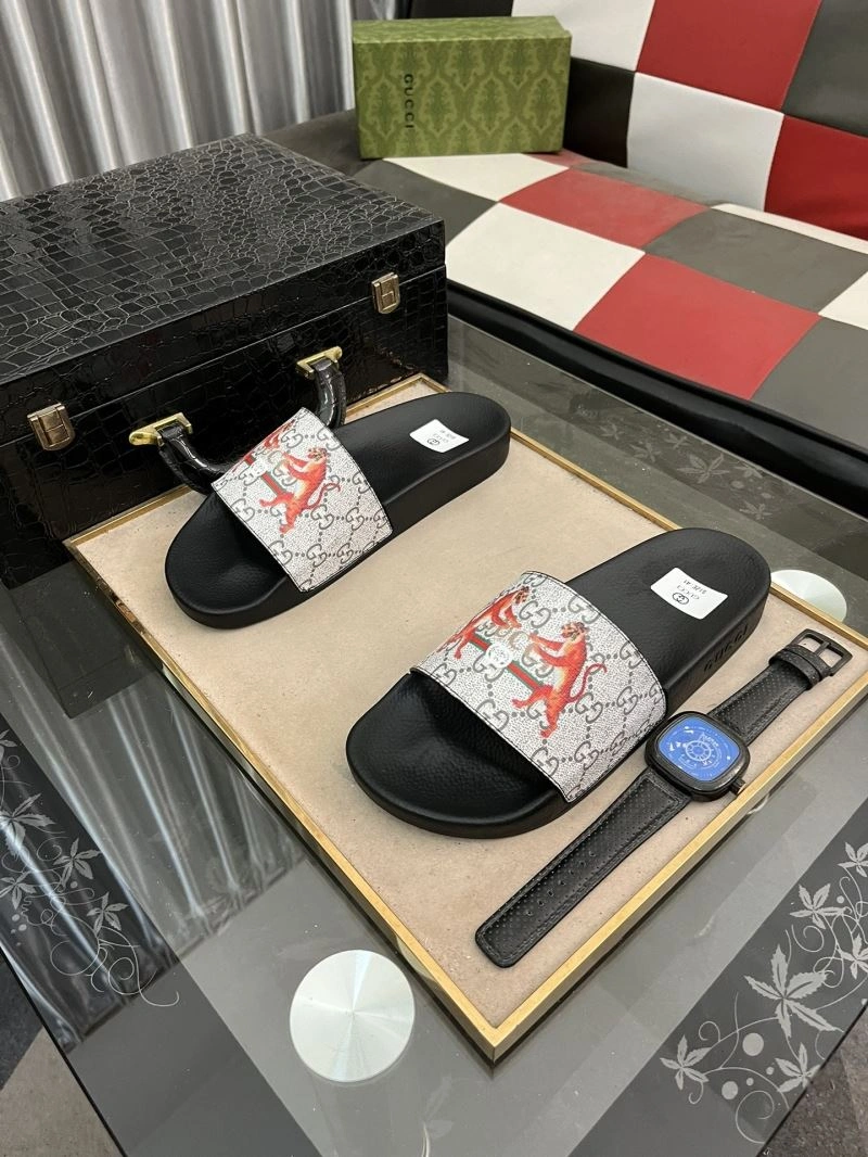 Fashionable Gxccx Slippers 167058
