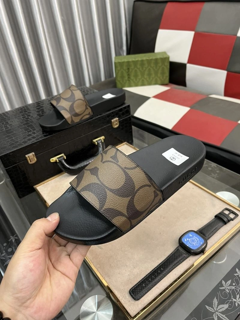 Fashionable Gxccx Slippers 167050