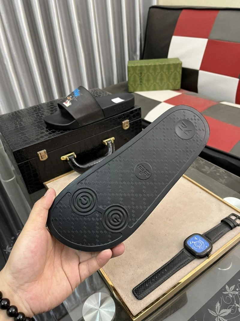 Efficient Gxccx Slippers 167049
