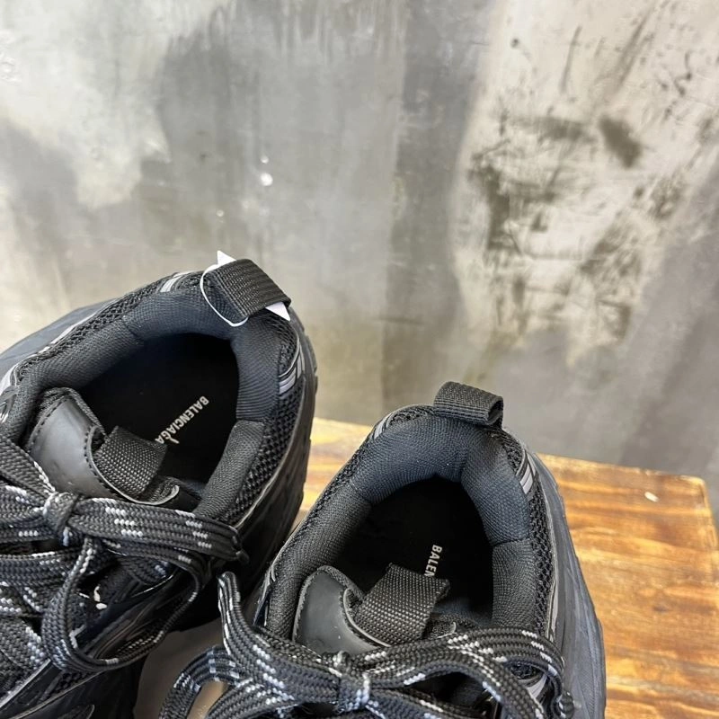 HighQuality Bxlxnciaga Sneakers 110515