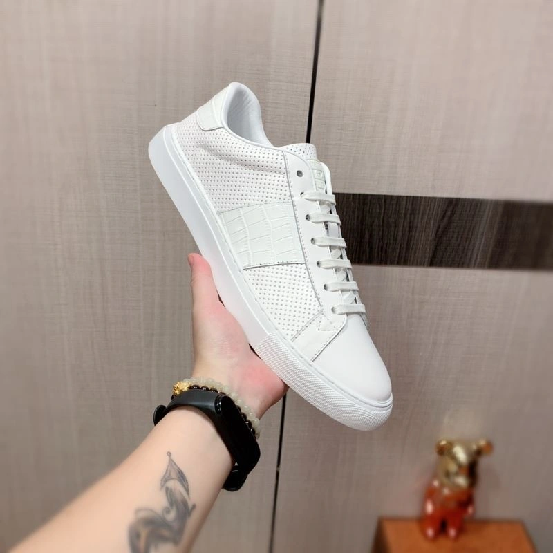Trendy Armxnx Sneakers 109003