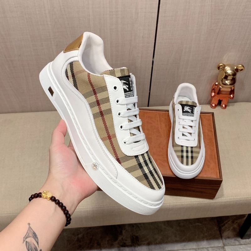 EyeCatching Bxrbxrry Sneakers 115664