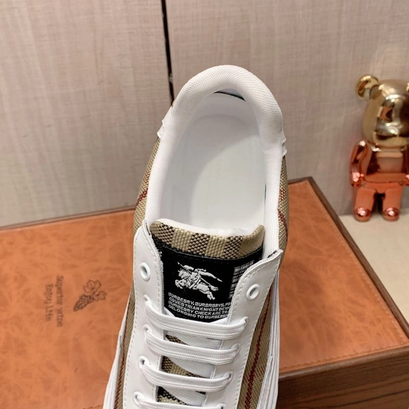 EyeCatching Bxrbxrry Sneakers 115664