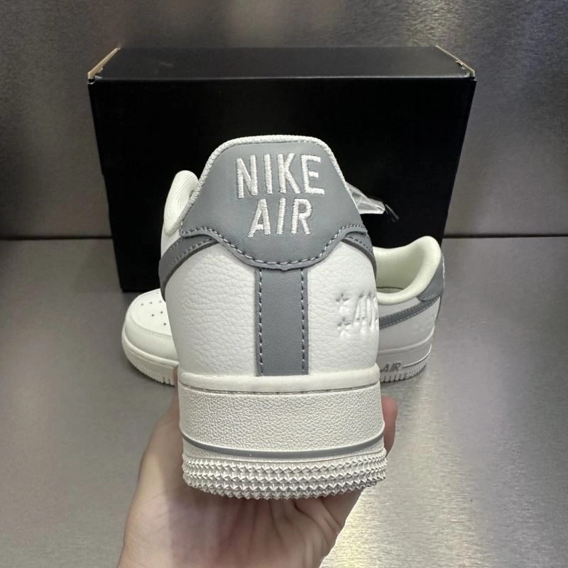 Trendsetting Nxkx Sneakers 200452