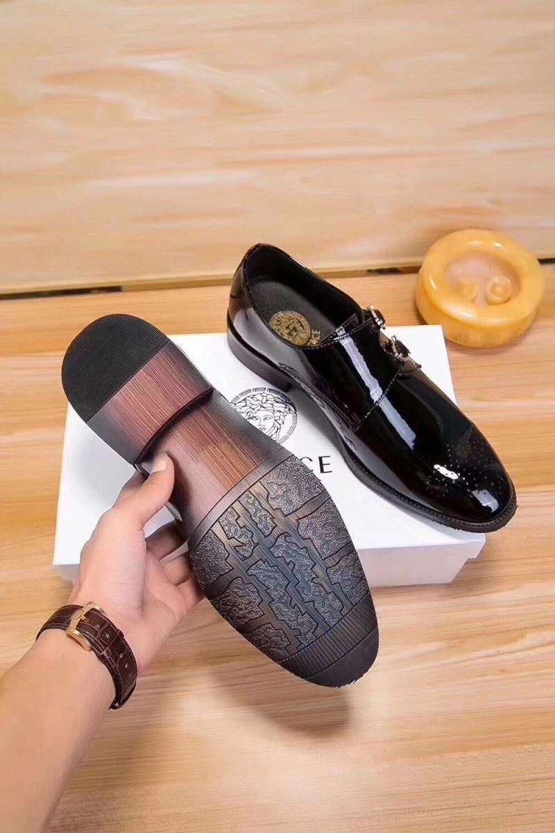 Gxvxnchy Leather Shoes ModernLook 154993