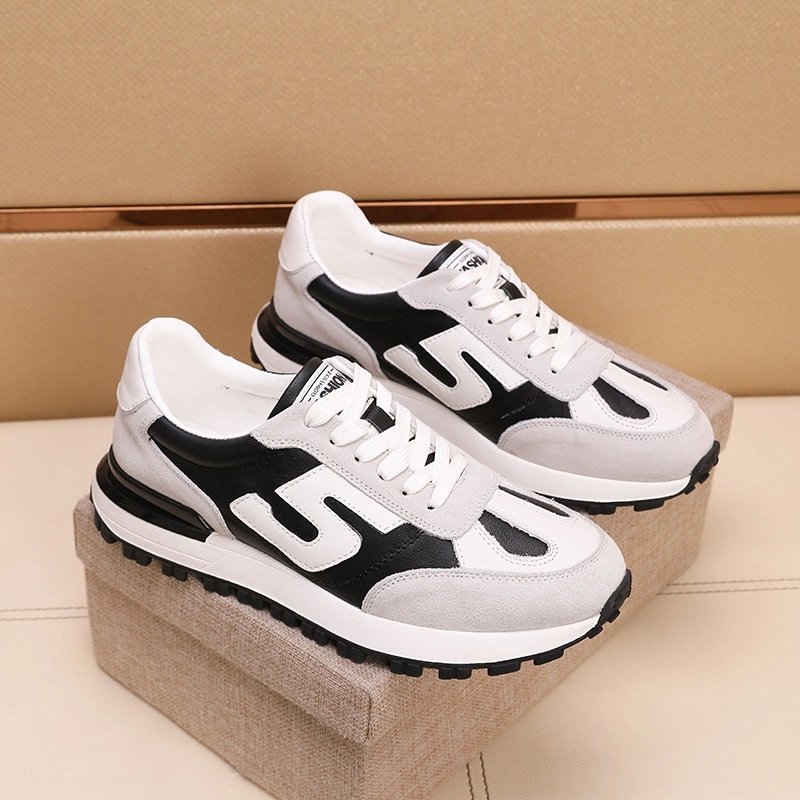 Trendsetting Gxccx Sneakers 166782