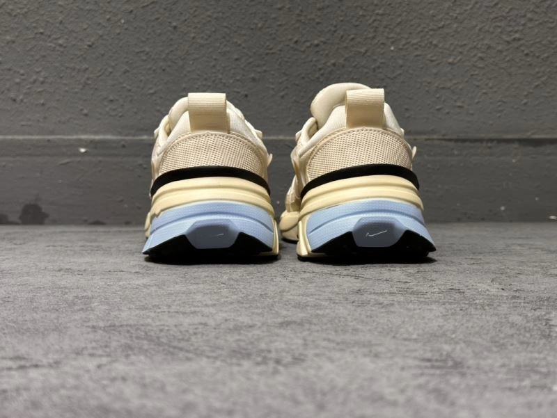 Cozy Bxlxnciaga Sneakers 110507