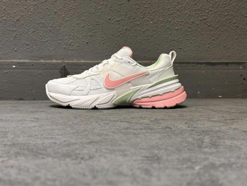 Bxlxnciaga Sneakers Vibrant 110504