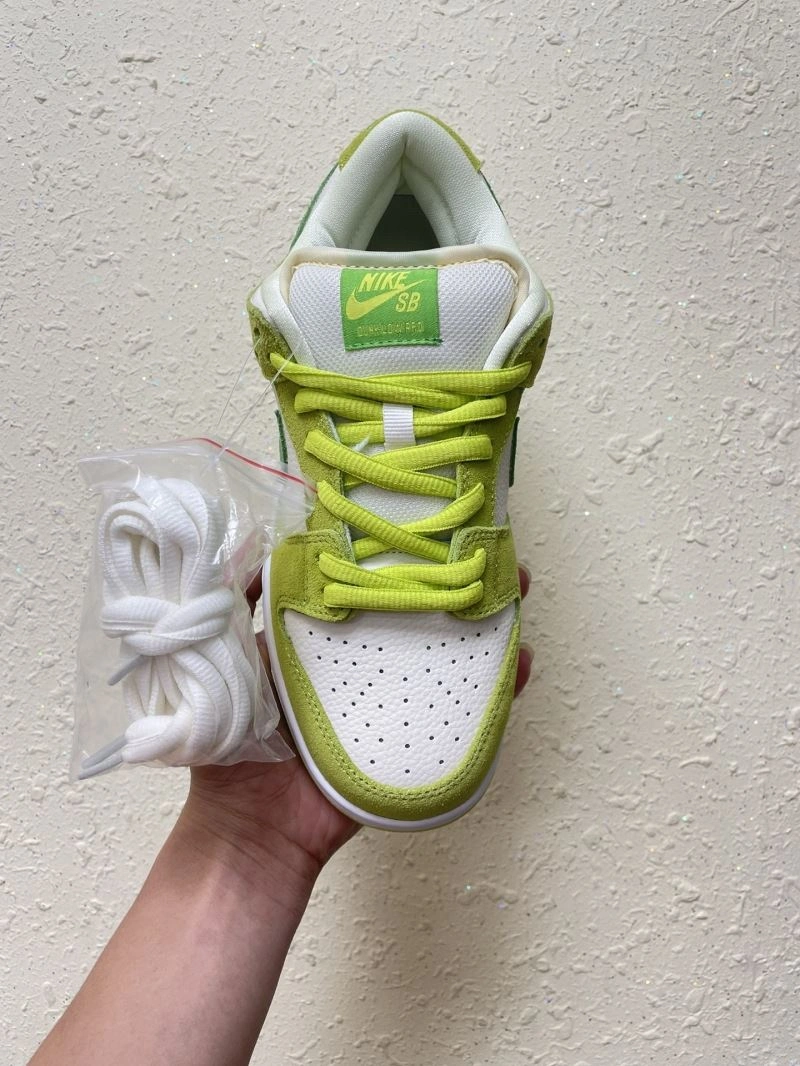 Modern Nxkx Sneakers 200433