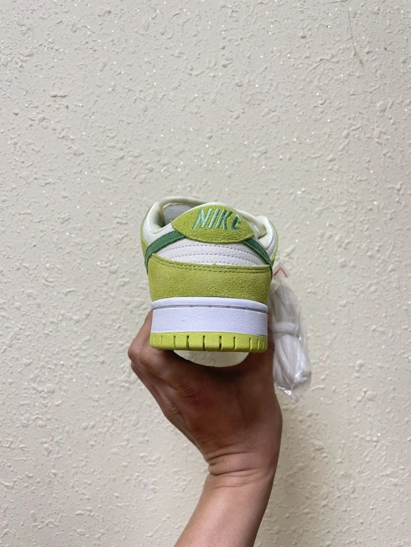 Modern Nxkx Sneakers 200433