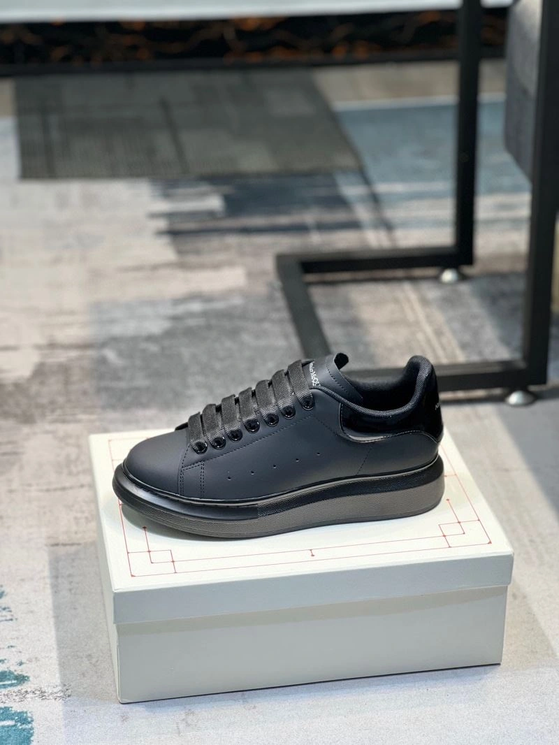 Alxxxnder Mcqxxen Casual Shoes Elegant 107115