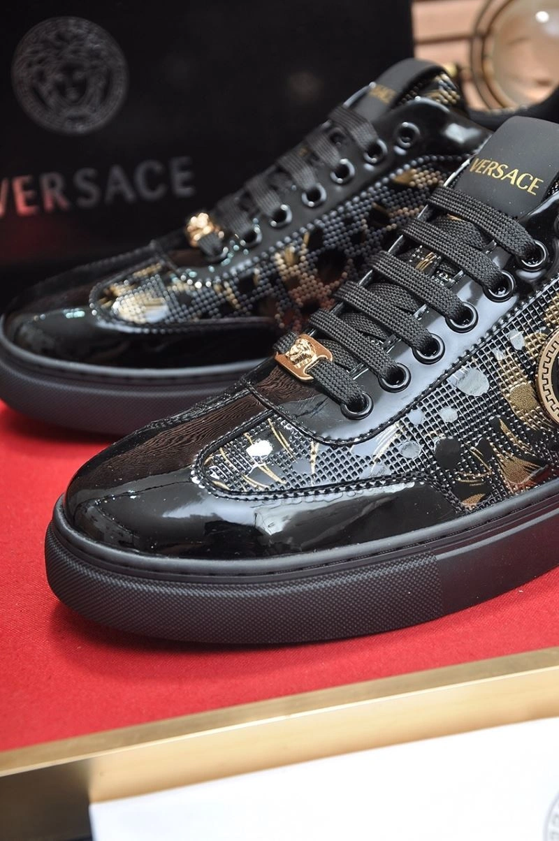 Soft Gxvxnchy Sneakers 154827