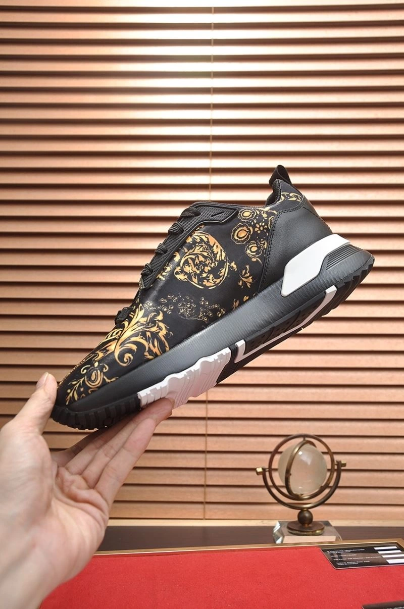 Gxvxnchy Sneakers Timeless 154819