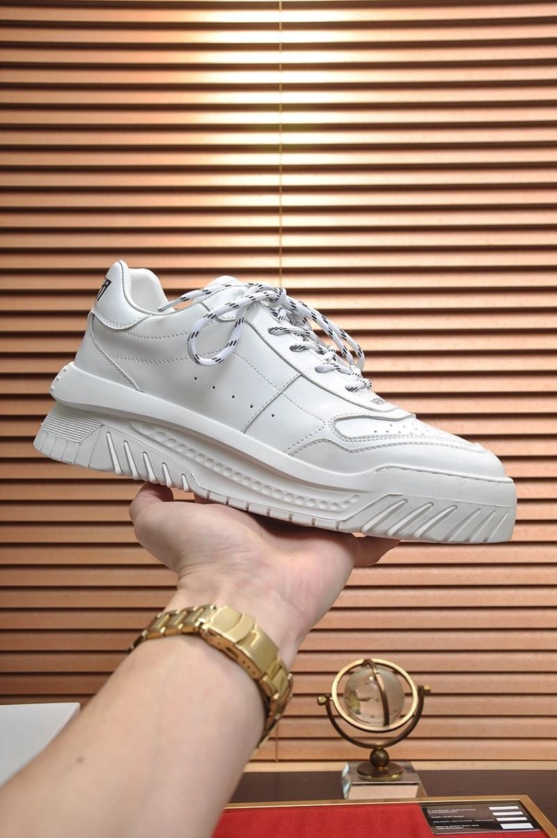 Versatile Gxvxnchy Sneakers 154799