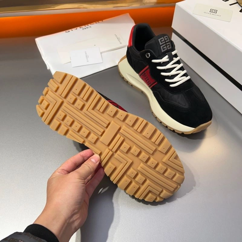 UrbanStyle Gxvxnchy Sneakers 154798