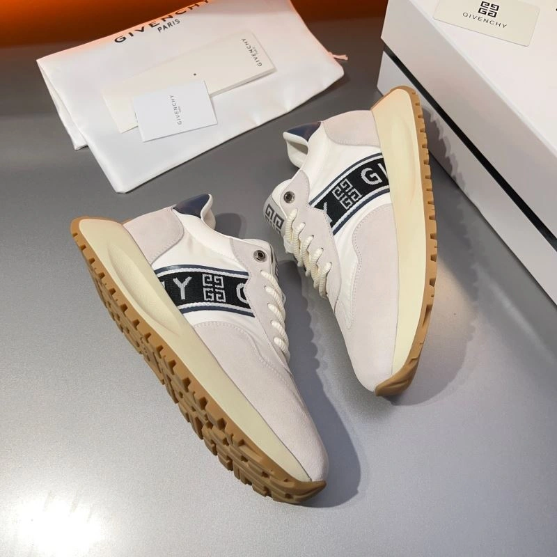 Gxvxnchy Sneakers GoAnywhere 154805