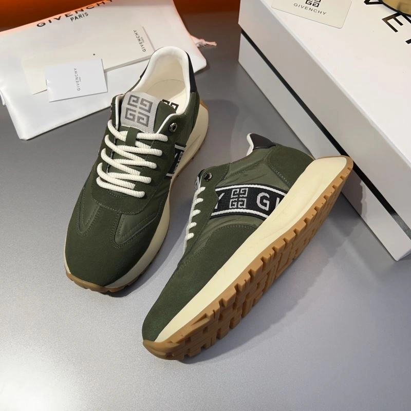 Gxvxnchy Sneakers Sophisticated 154797