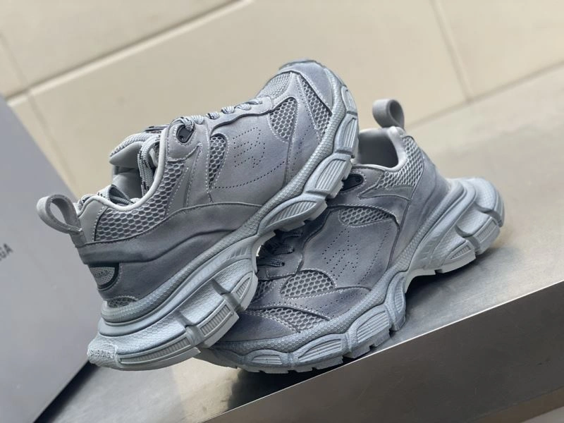 Trendsetting Bxlxnciaga Sneakers 110495