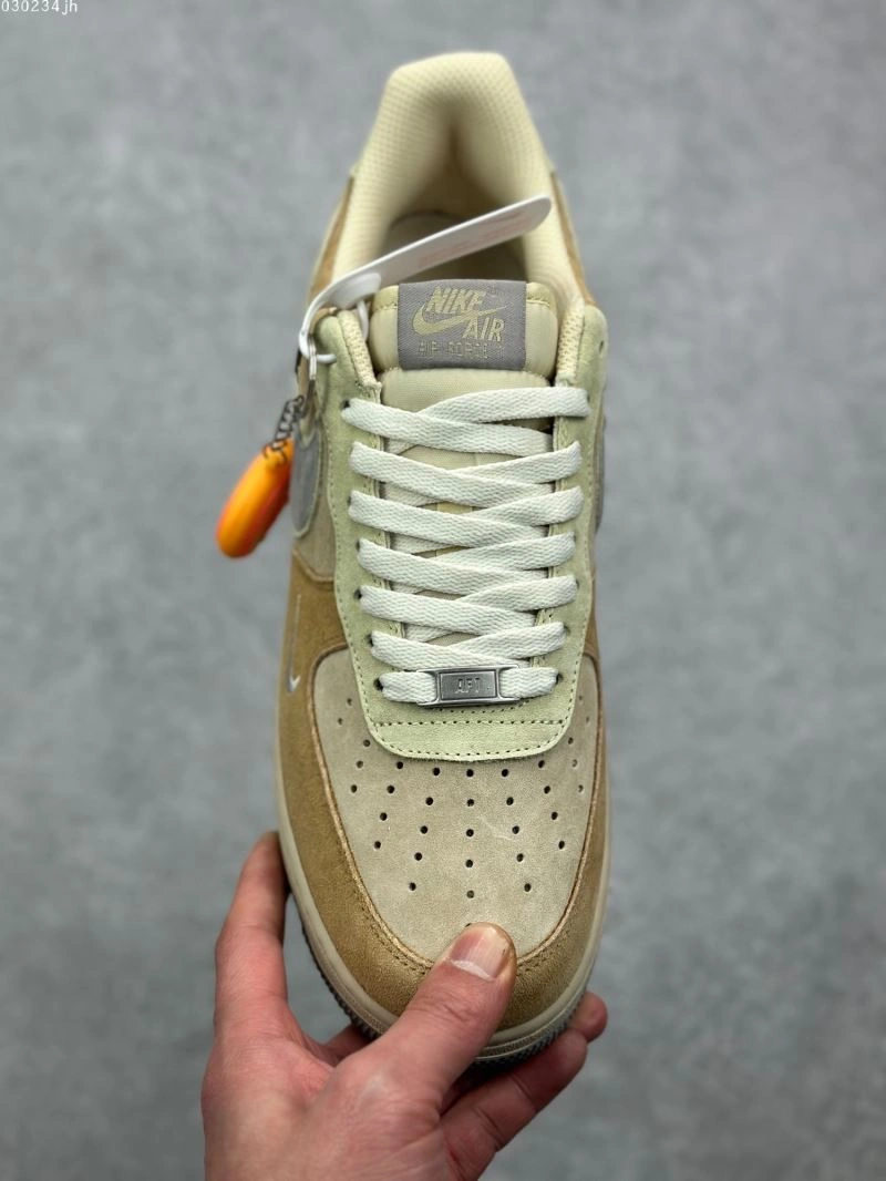 Bright Nxkx Sneakers 200335