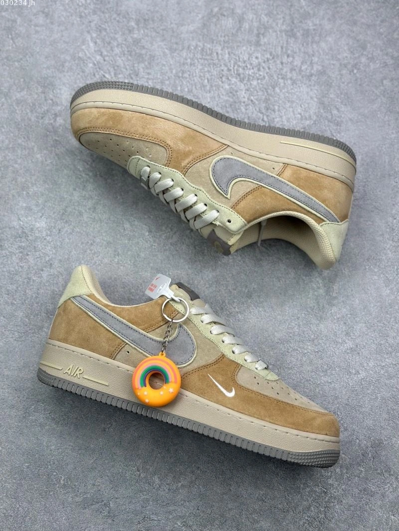 Bright Nxkx Sneakers 200335