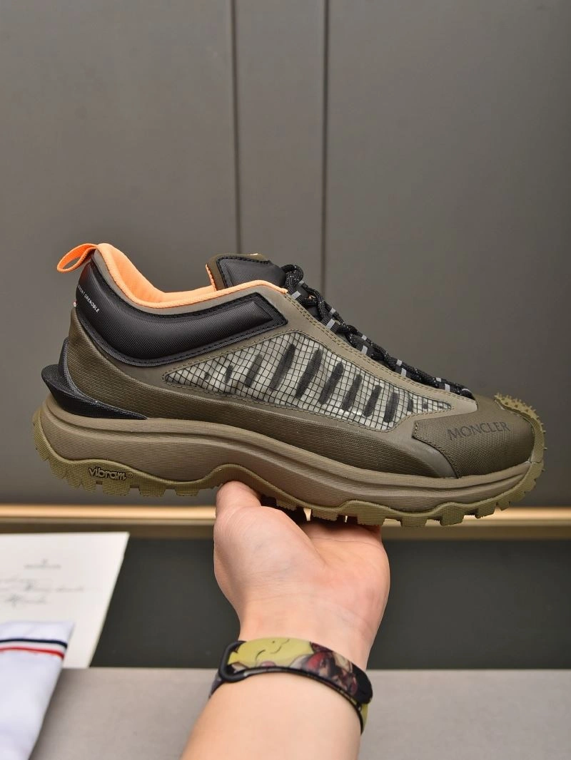 WellDesigned Mxnclxr Sneakers 197695