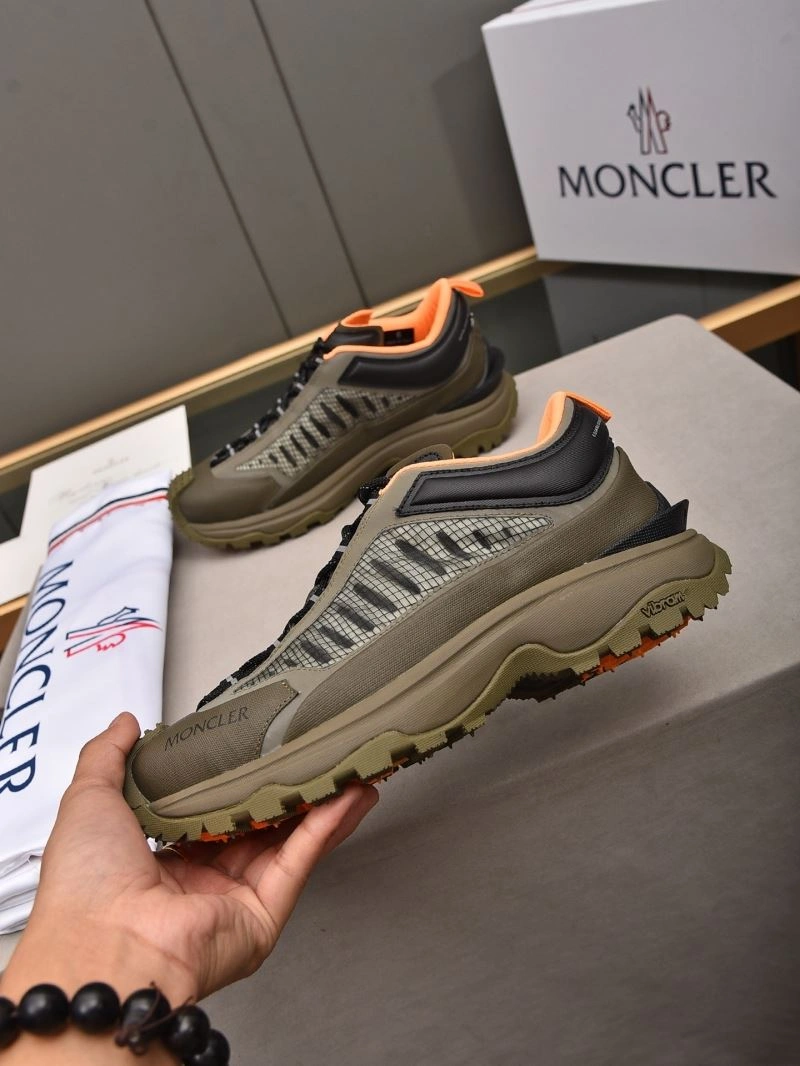 WellDesigned Mxnclxr Sneakers 197695