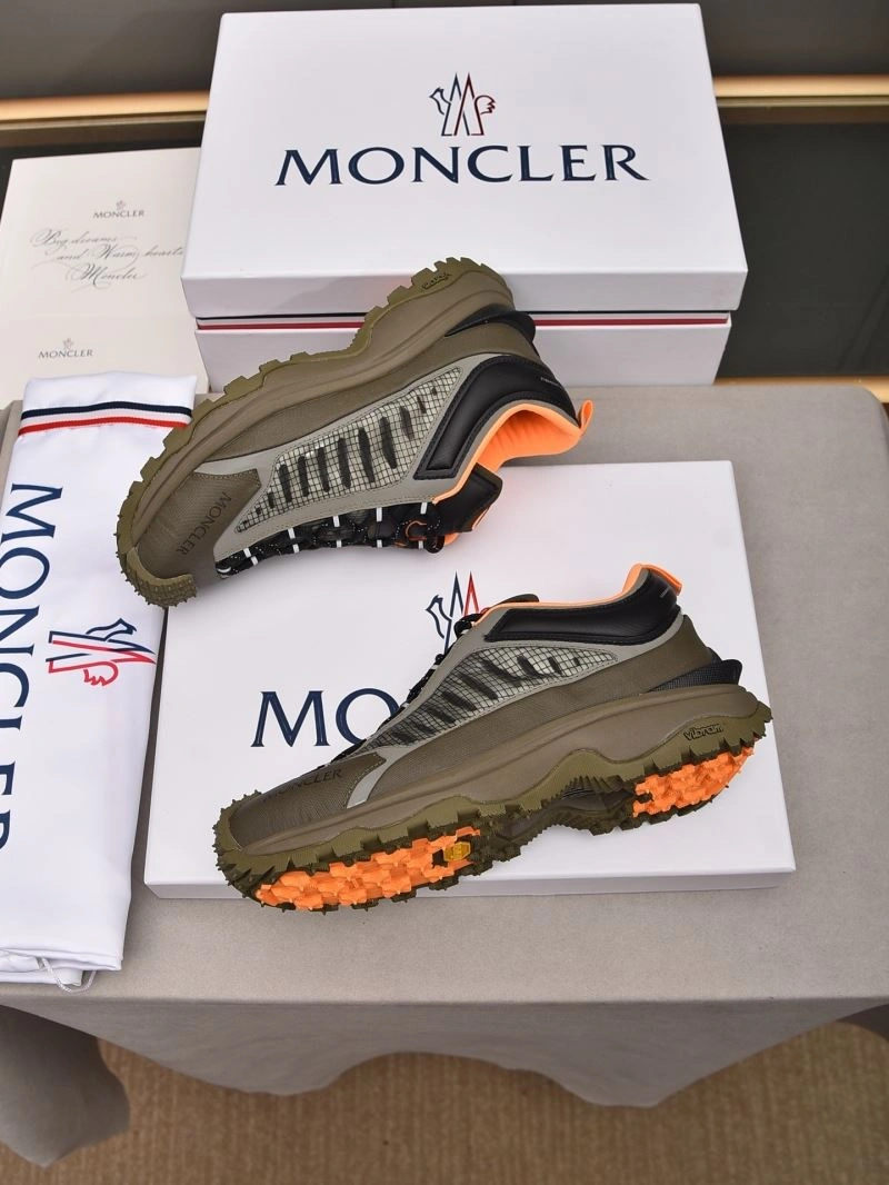 WellDesigned Mxnclxr Sneakers 197695