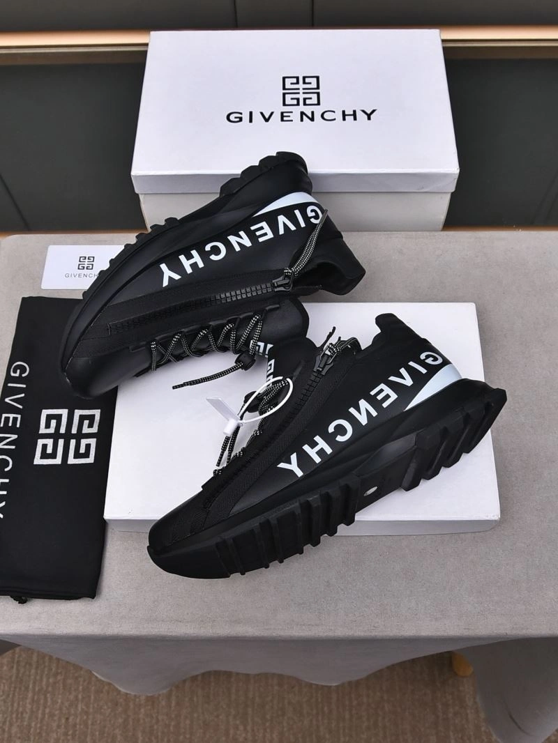 DailyWear Gxvxnchy Sneakers 154791