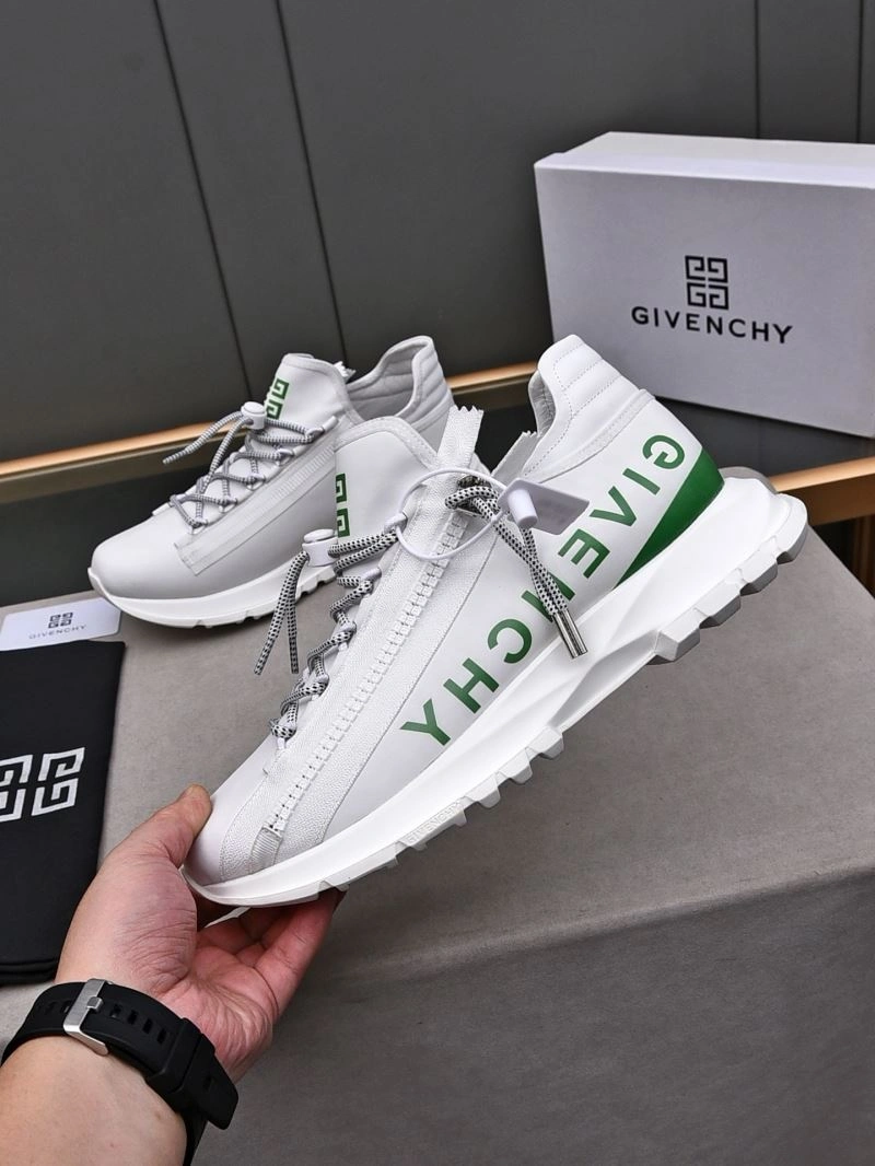ModernLook Gxvxnchy Sneakers 154803